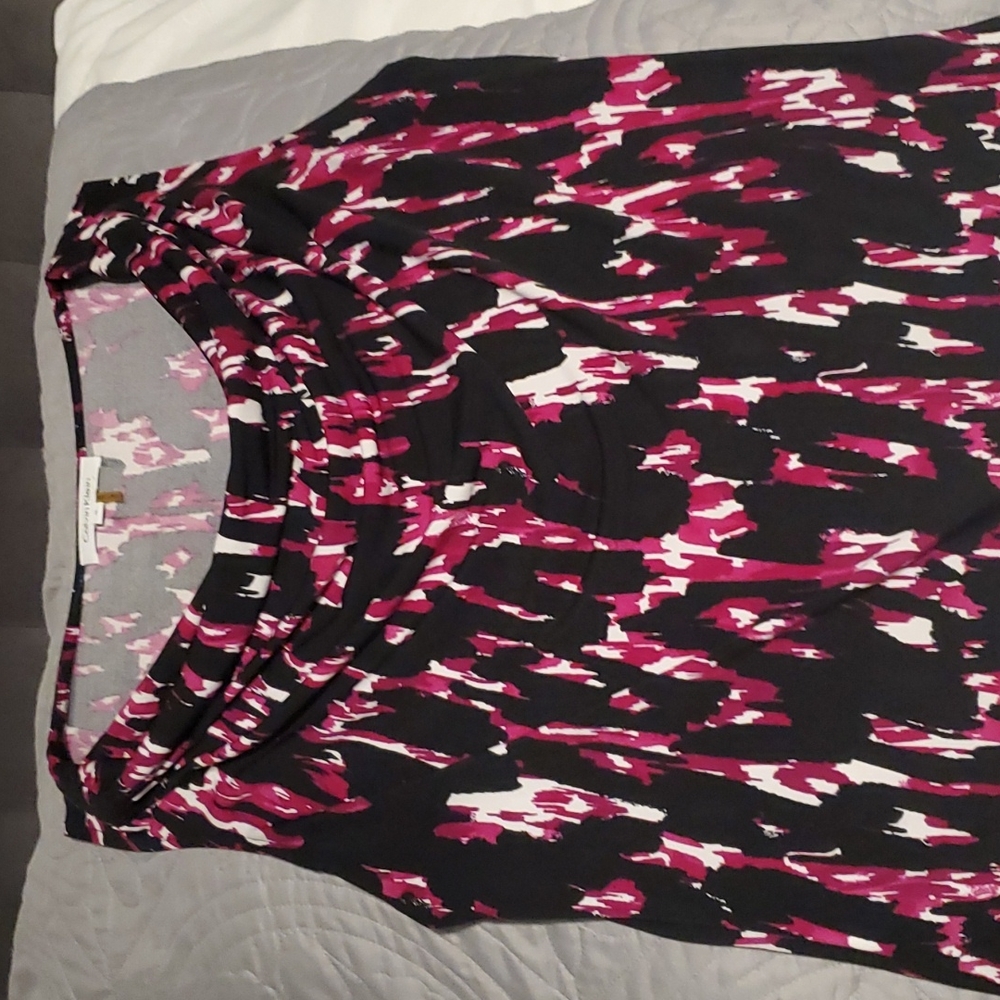 Sleeveless Calvin Klein dress tank, beautiful pink, black and white